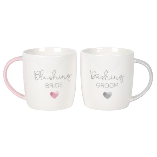 Keramikbecher-Set „Blushing Bride Dashing Groom“.