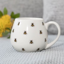 Taza redondeada con estampado de abejas