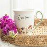 Taza con pedestal de flores silvestres de la abuela